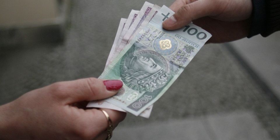 POMOC FRANKOWICZOM - POZEW INDYWIDUALNY CZY GRUPOWY?